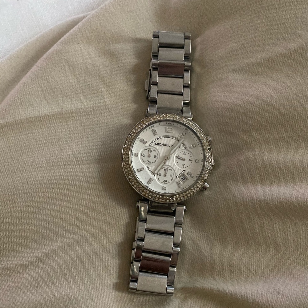 MK watch